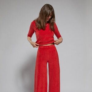 Suzi Kondi Red Long Sleeve Tee Casual Crew Neck